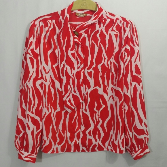 Vintage Red & White 60's Secretary Modest Blouse - Picture 2 of 6